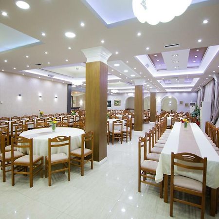 Dea Hotel 2002 Korce Extérieur photo